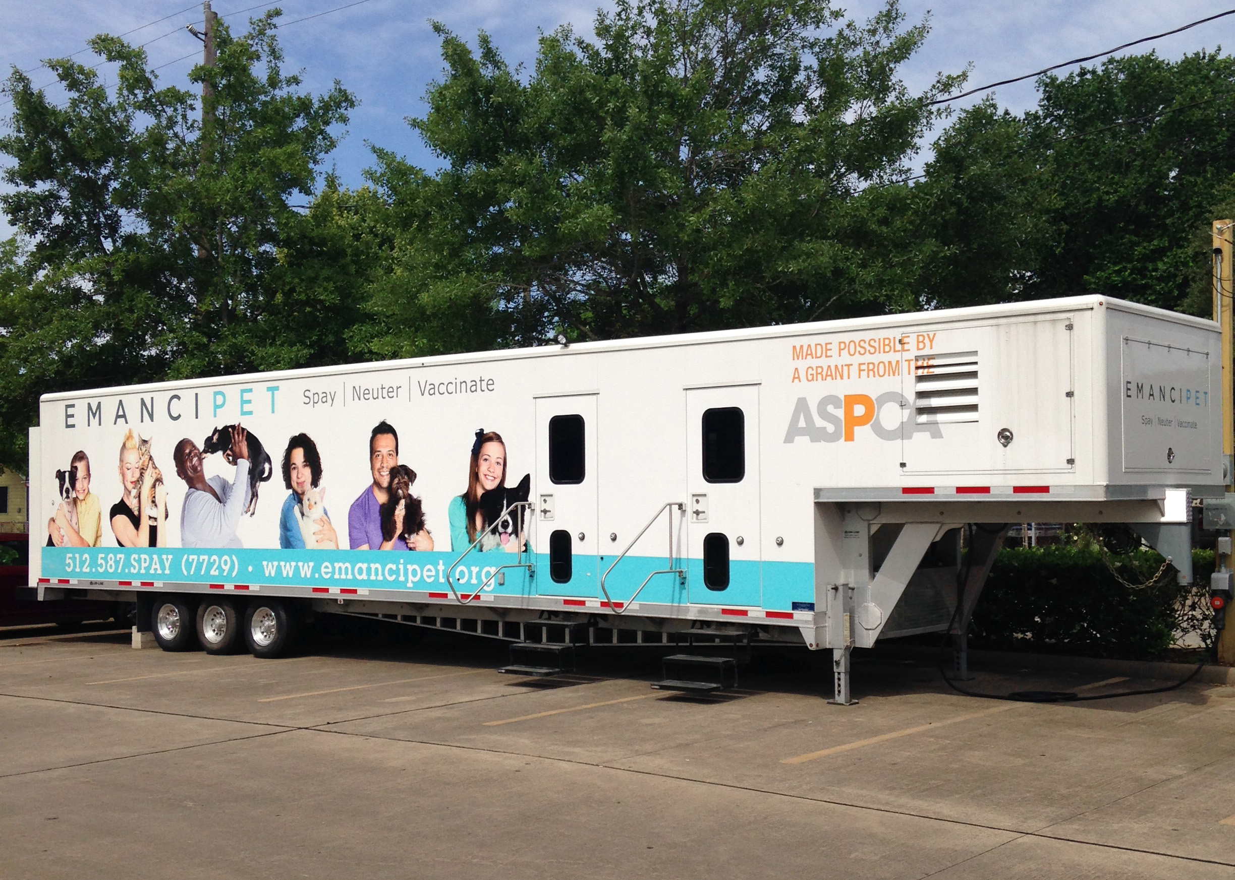 Emancipet Mobile Pet Clinic Opens in East End